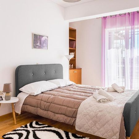 The Home Sweet Home - Family Friendly 2 Floor Apartment カラマタ エクステリア 写真