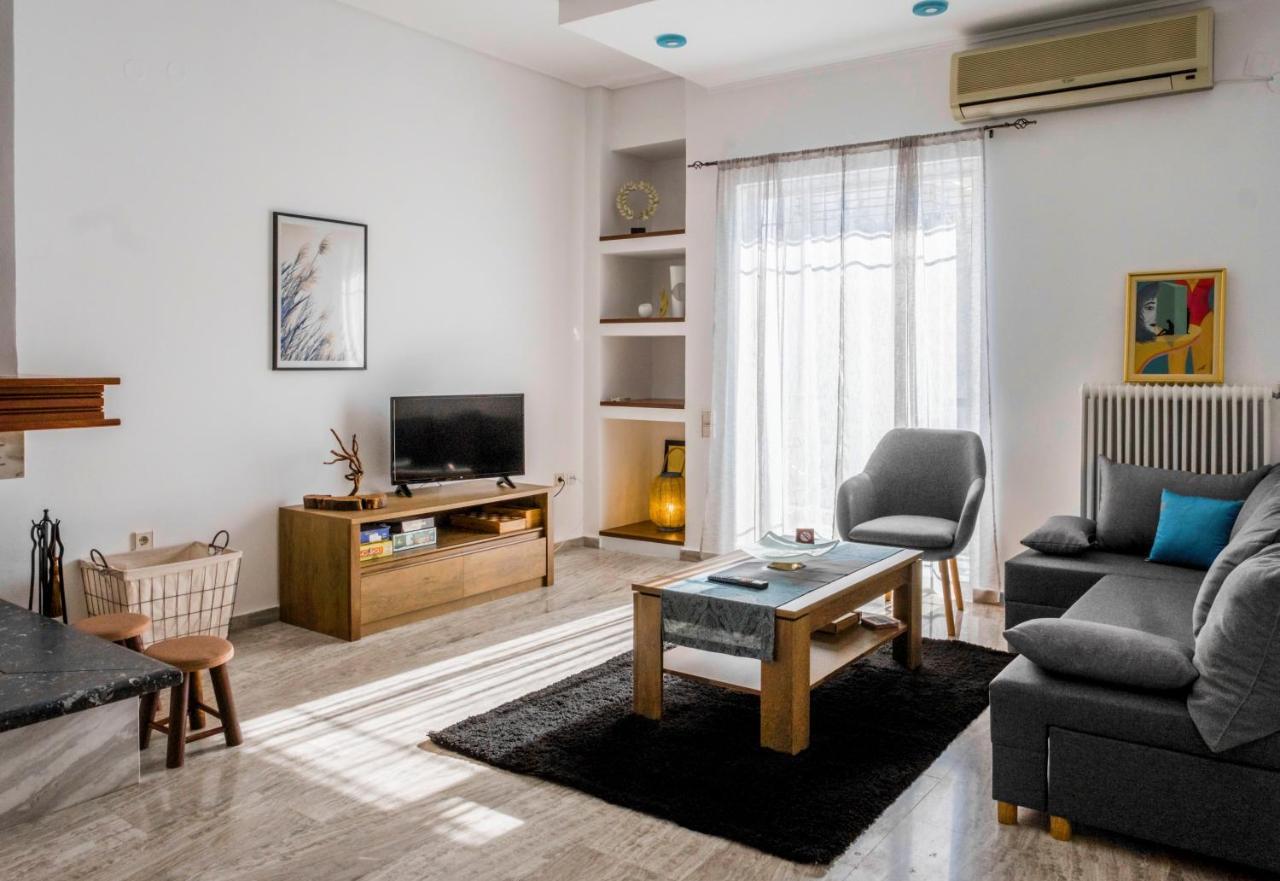 The Home Sweet Home - Family Friendly 2 Floor Apartment カラマタ エクステリア 写真